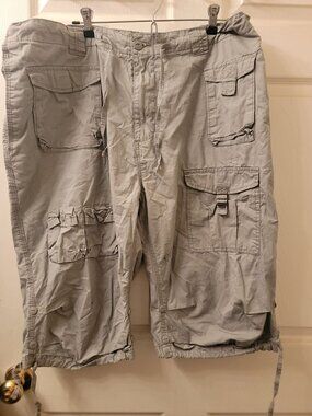 Mens Grey Cargo Shorts size 42